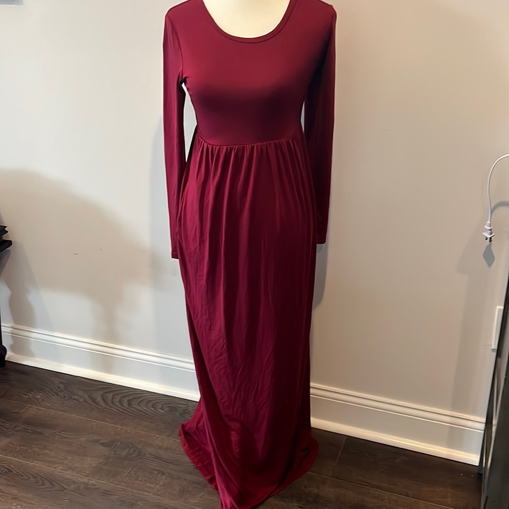 Ladies Burgundy Long Lightweight Dress